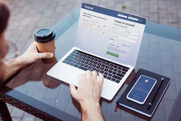 2025 年如何让 Facebook 页面突破 5000 点赞？8 大实用策略 + 案例分享