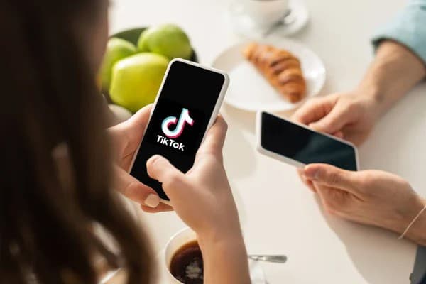 2025 TikTok 主页访问量提升完整指南：让用户真正走进你账号的实战方法（Fansoso）